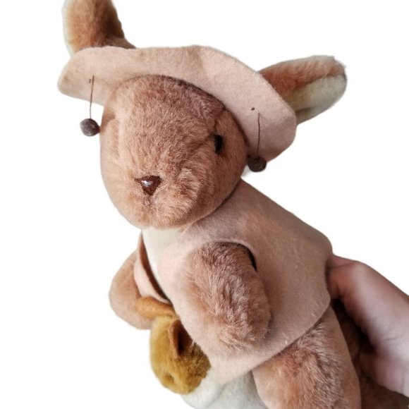 Vintage Outback Safari Kangaroo And Joey Plush Stuffed Animal W Hat Vest 9"‎ - Picture 3 of 9